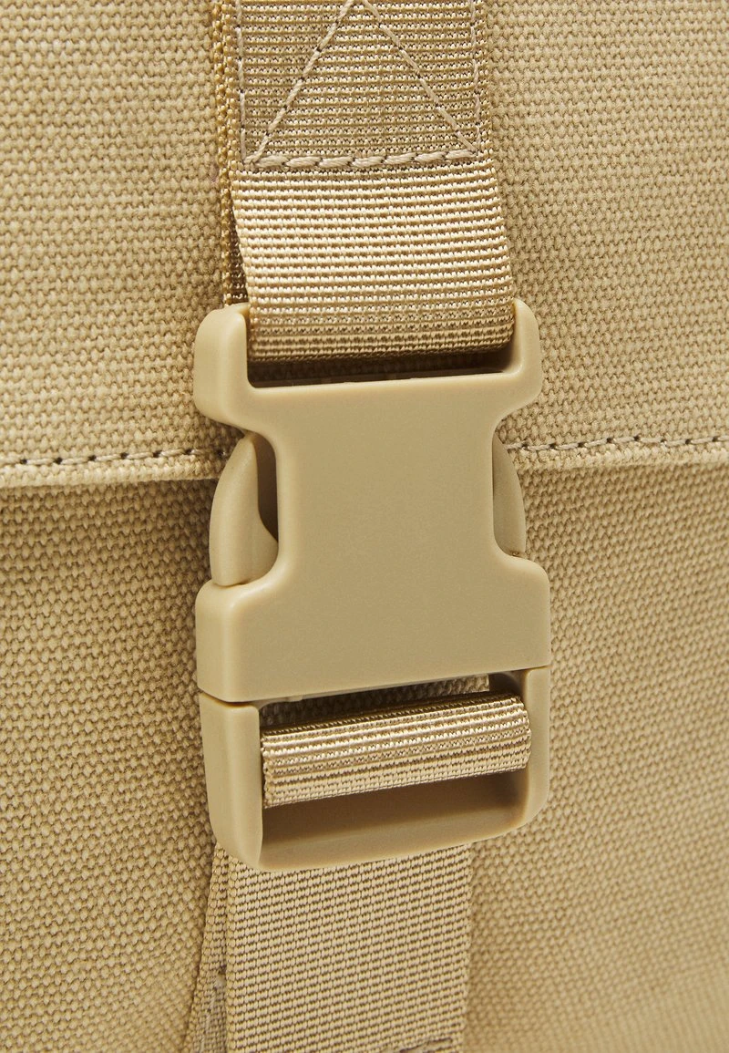 Pier One UNISEX - Tagesrucksack - Sand – Bild 5